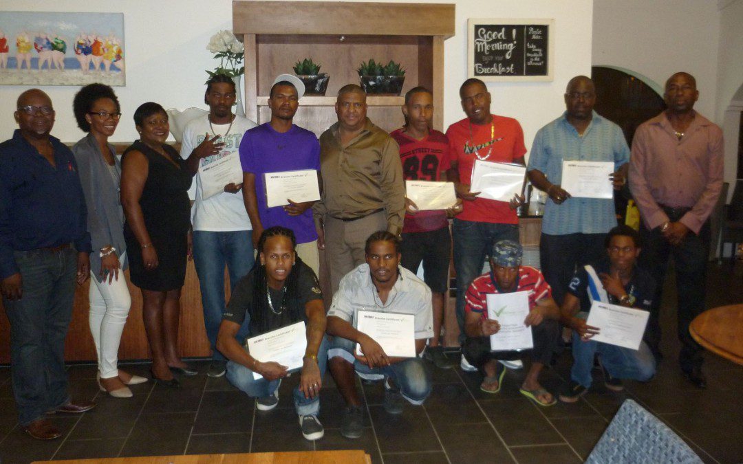 Certificaten uitreiking aan deelnemers van Job Program Bonaire